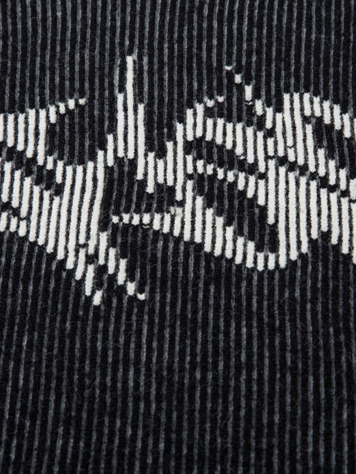 Double Sided Wearable Sweater - 2211