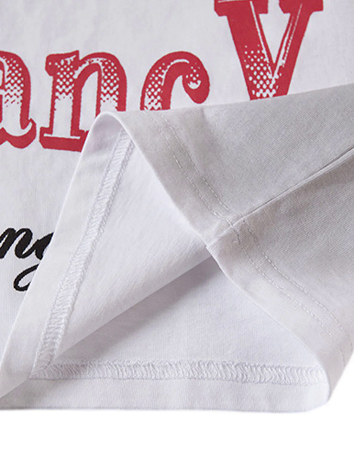 Spray- Painted Letter Print Necklace Vest